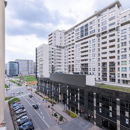 Bukowinska 12 Prywatne Mieszkanie 80M2 Z Dwiema Sypialniami I Balkonem 2X Bezplatne Miejsca Parkingowe Samodzielne Zameldowanie! Private Garage! Self Check-In System! Варшава Екстериор снимка