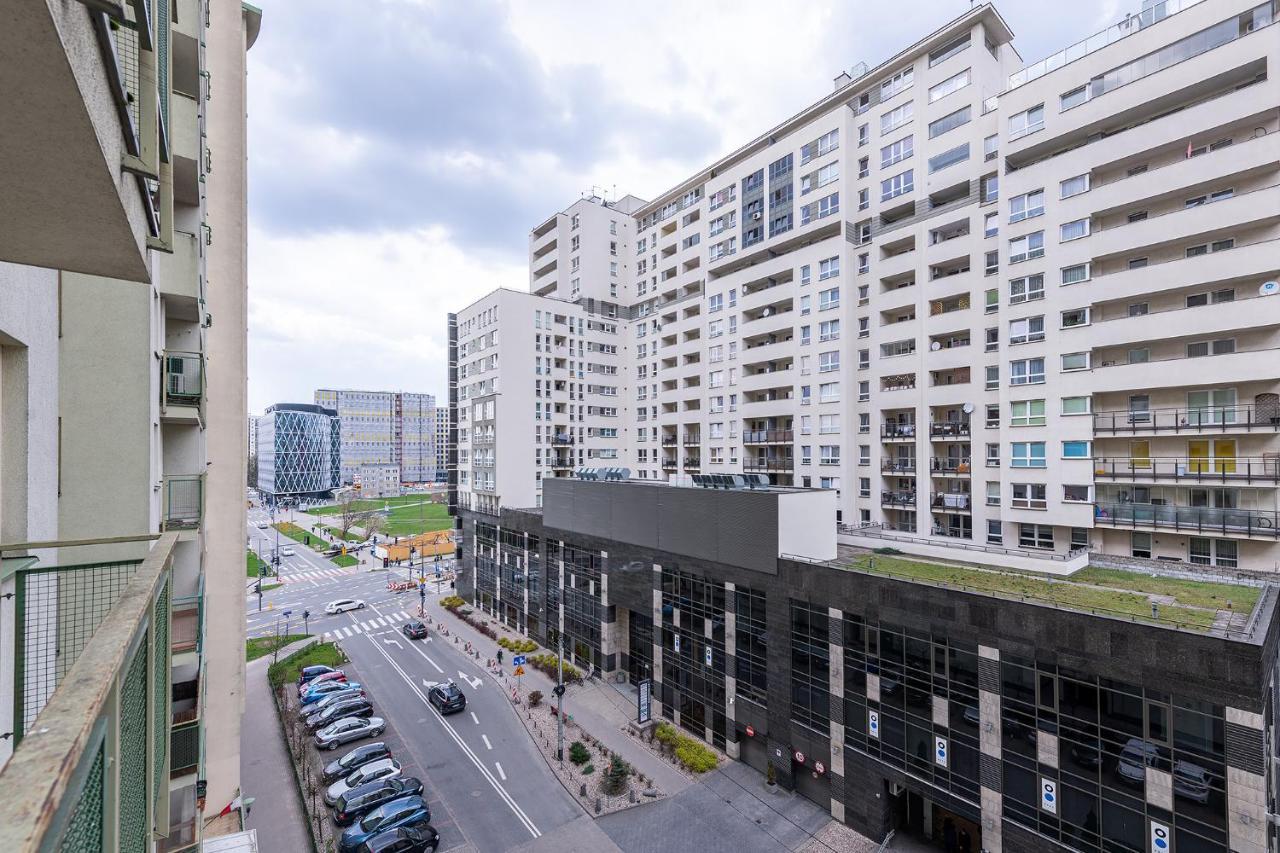 Bukowinska 12 Prywatne Mieszkanie 80M2 Z Dwiema Sypialniami I Balkonem 2X Bezplatne Miejsca Parkingowe Samodzielne Zameldowanie! Private Garage! Self Check-In System! Варшава Екстериор снимка